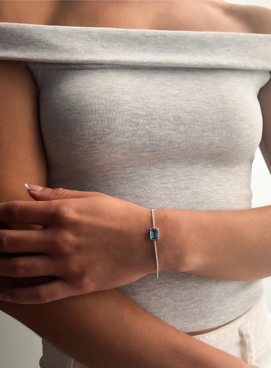 pulsera-aura-https://spaces.montezjoyeria.com/media/thumbnails/da3d119dd6165292ae2b36ed15d419470e20fdf9e0c3178b775fbf3e_XRMn1Hb.jpg-554x752